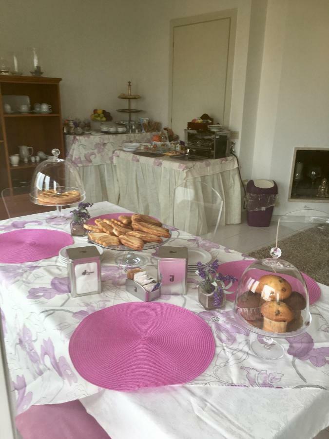 Charlottemaison Bed & Breakfast Каляри Екстериор снимка